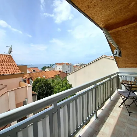 Family 2026 Ryanair's September Apartman