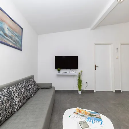 Family 2026 Ryanair's 10 *