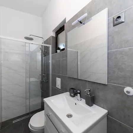 Family 2026 Ryanair's 10 דירה *