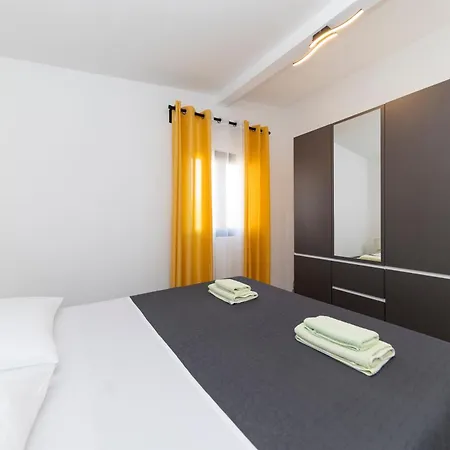 Family 2026 Ryanair's 10 דירה