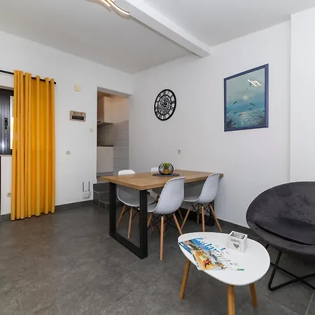 Family 2026 Ryanair's 10 זאדאר