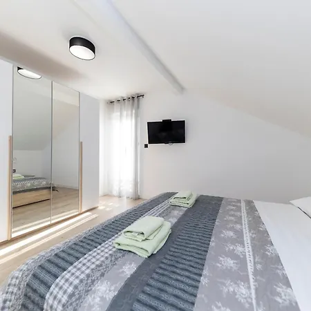 Family 2026 Ryanair's 10 דירה