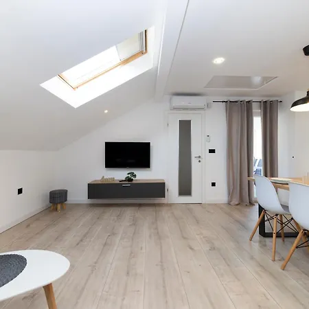 Family 2026 Ryanair's 10 דירה *