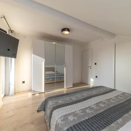 Family - Ryanair Exclusive Apartamento *
