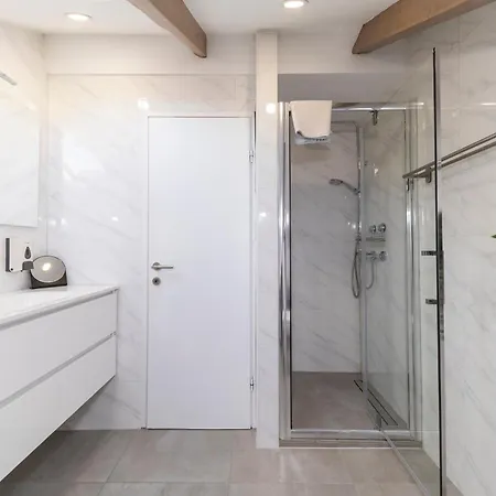 Family 2026 Ryanair's 10 דירה *