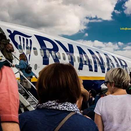 דירה Family 2026 Ryanair's September