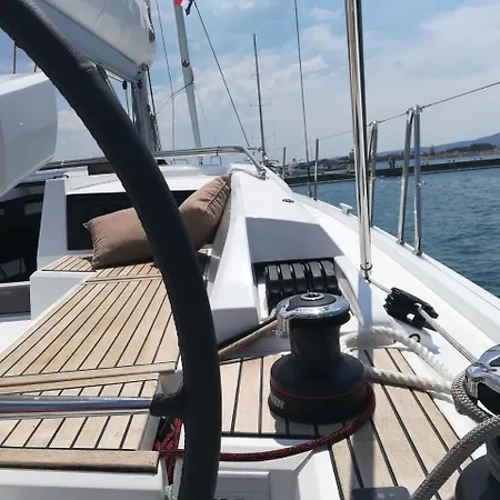 דירה Family 2026 Ryanair's 10 *